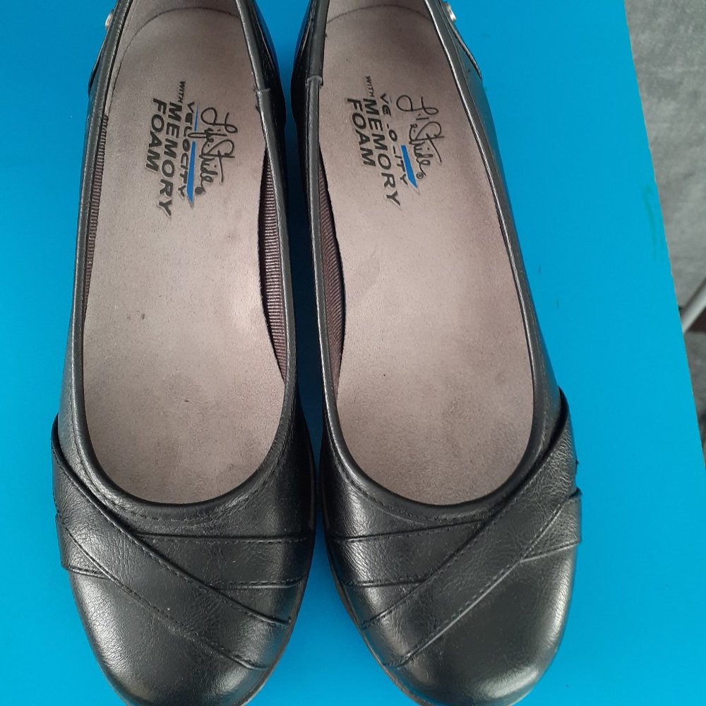 Life Stride, black, memory foam low heal shoes